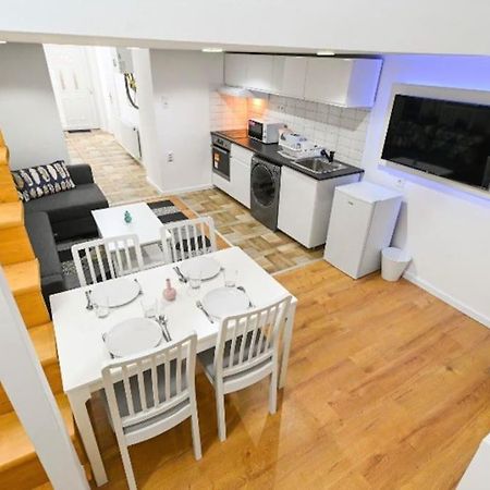Lovely Studio Flat In Damjanich Street - Leonard Budapest Exterior foto