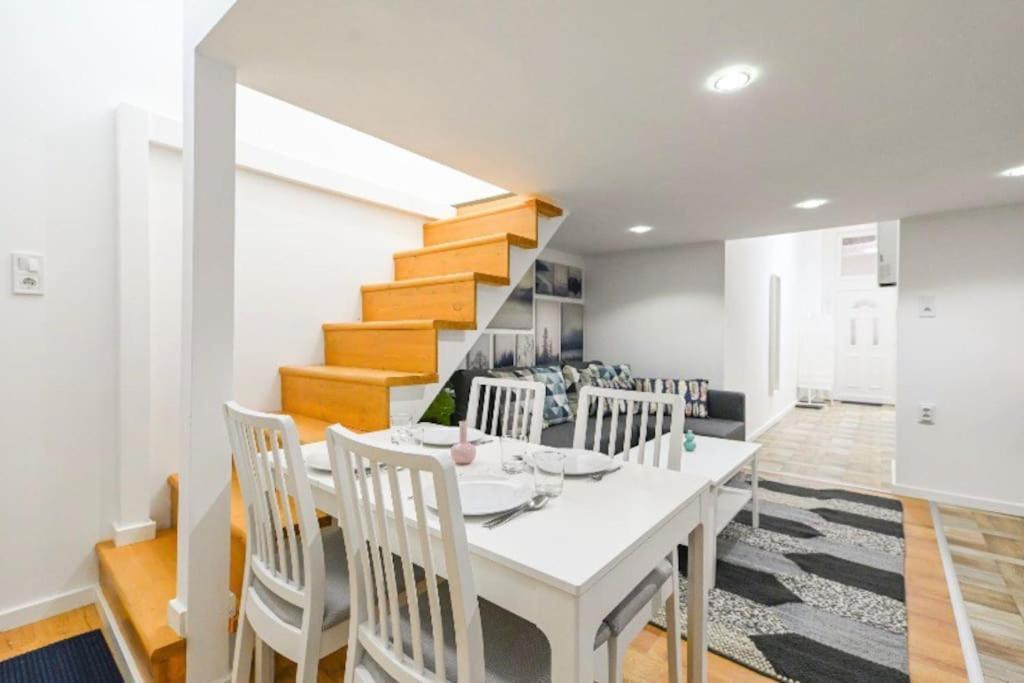 Lovely Studio Flat In Damjanich Street - Leonard Budapest Exterior foto